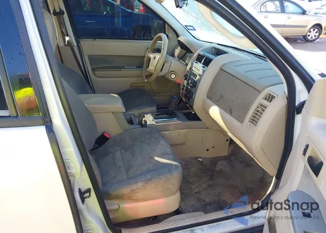 2010 Ford Escape Xlt из США, поврежденный, VIN 1FMCU0D72AKC17222